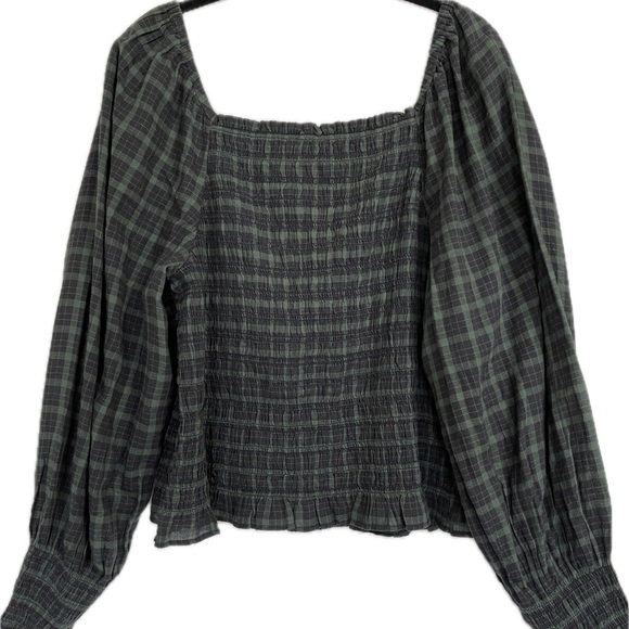 Madewell smocked puff sleeve shirt - Picture 7 of 7